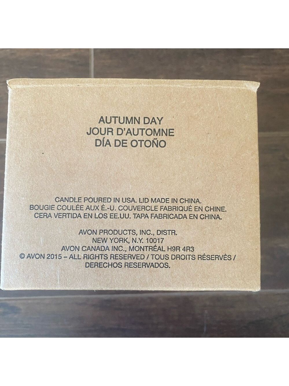 Avon Three Wick Candle Autumn Day New In Box - Picture 2 of 10